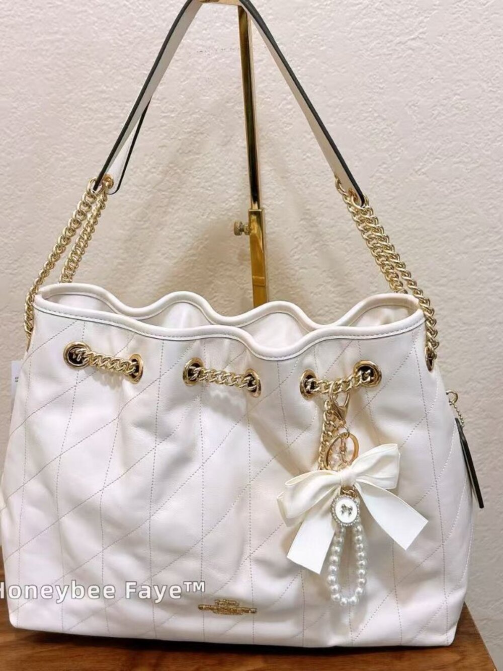 NWT Coach Evelyn Shoulder Bag With Quilting And Charm CES33 Gold/Chalk